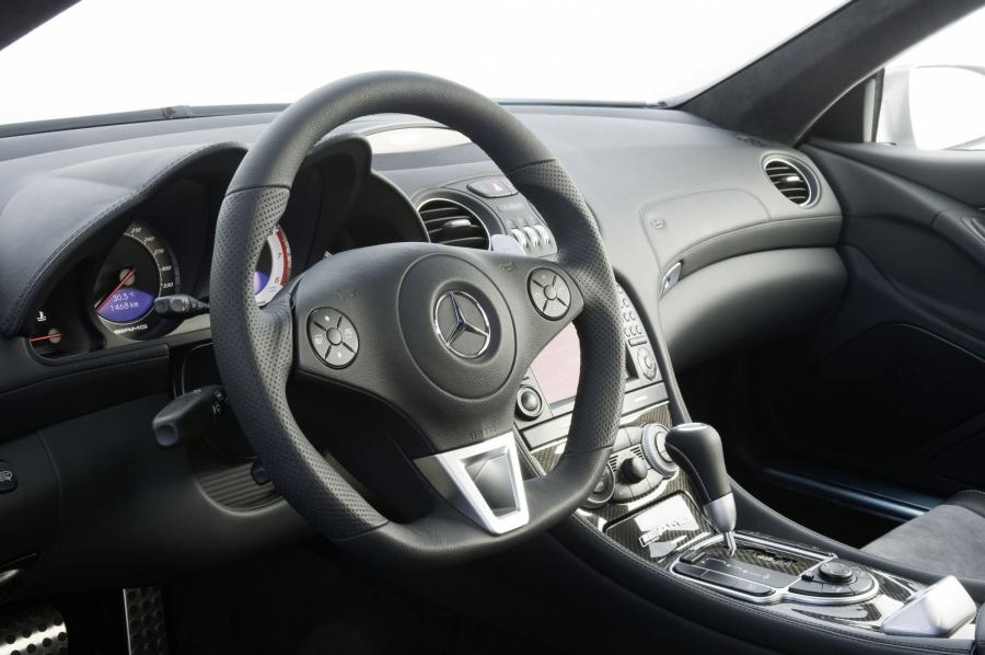  Mercedes-Benz SL65 AMG 2009 года  (фото 32 из 89)